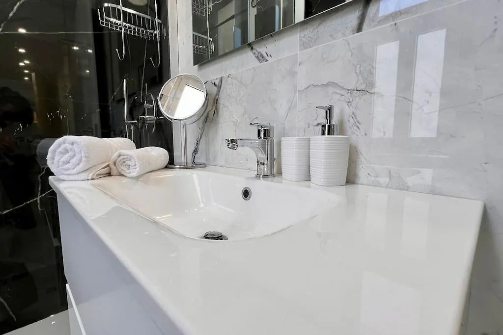 Urban House - Modern Flat Navigli Milan Center 0*,  Italy